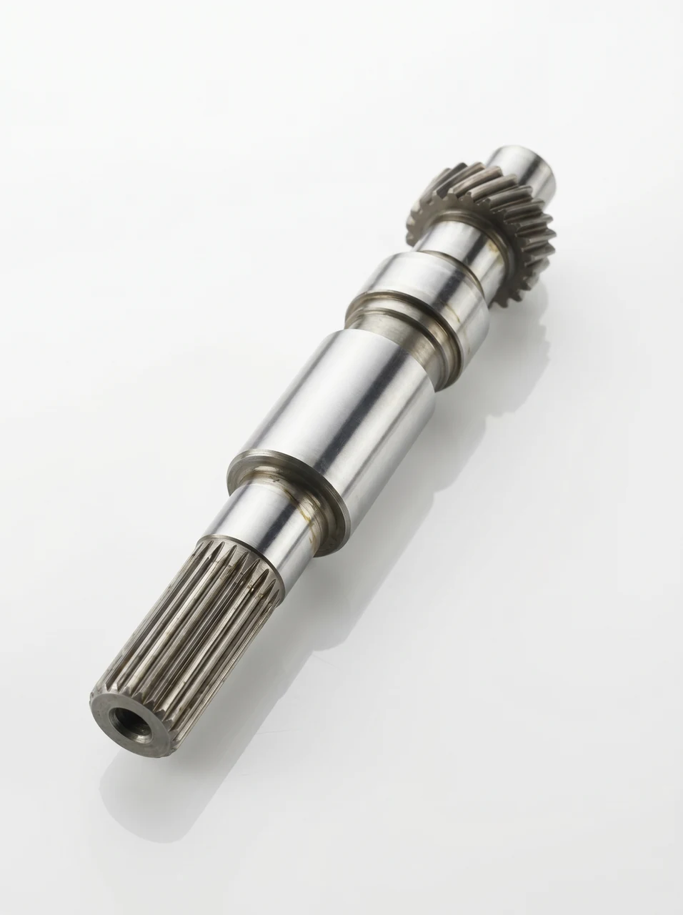 Reconditioned Regulateurs Europa drive shaft, machined and inspected in India