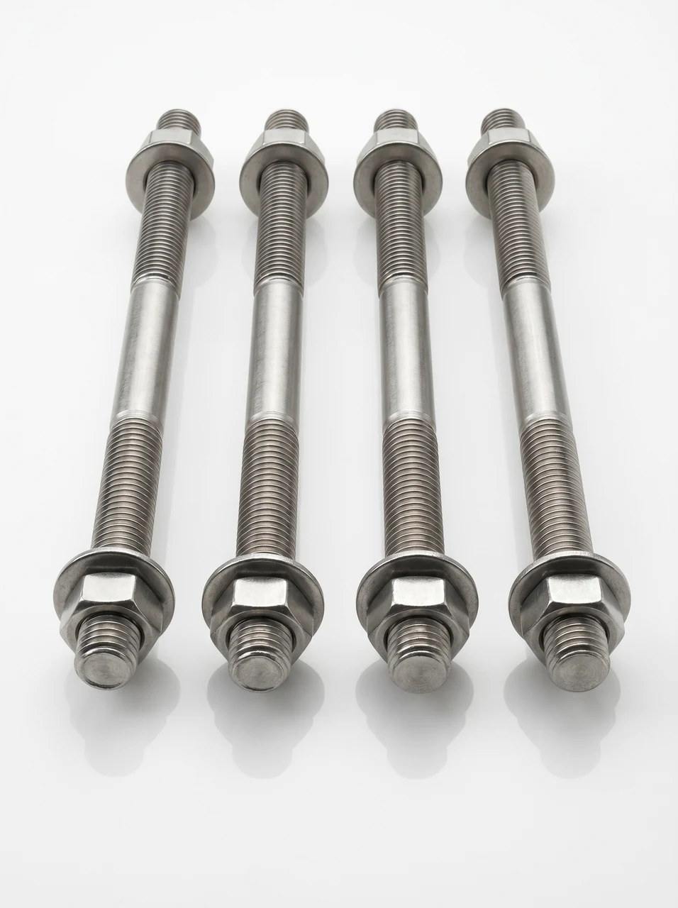 Reconditioned GEA tightening bolt, machined and inspected in India