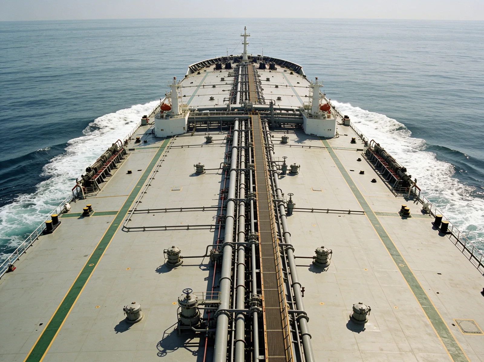 VLCC at sea — marine spare parts supplier from Alang, India | Wattmare